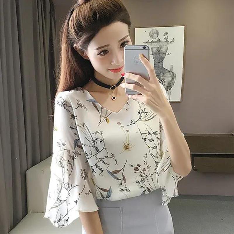 Spring and Summer Floral Chiffon Shirt Women's Shirt Short-sleeved Top Clothes Trumpet Sleeves Thinner Bottoming Shirt Fabric Light and Breathable