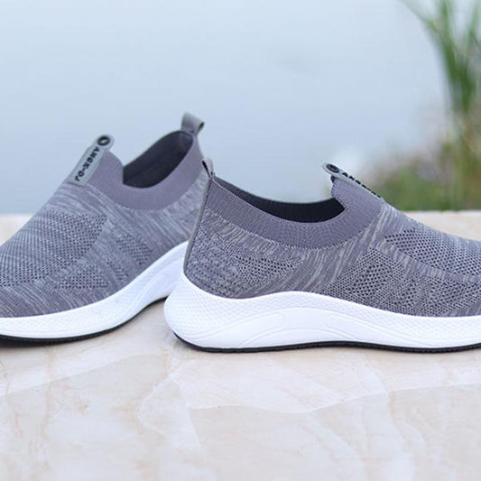 Men's Cloth Shoes Summer Fashion One-legged Overshoes Casual Sports Soft-soled Shoes Breathable Lazy Mesh Shoes