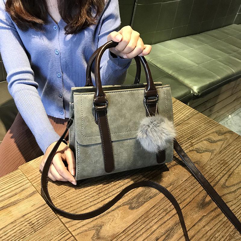 Fashion Handbags Korean Version of The Retro Bag Shoulder Diagonal Bag INS Minimalist Wild Handbag Hundreds of Skin Shoulder Bag