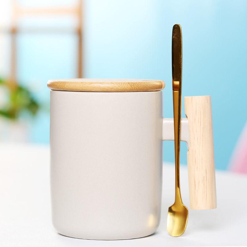 Ceramic with Lid and Spoon for Household Coffee Cup and Teacup Milk Cup with Wooden Handle Mug Large Capacity