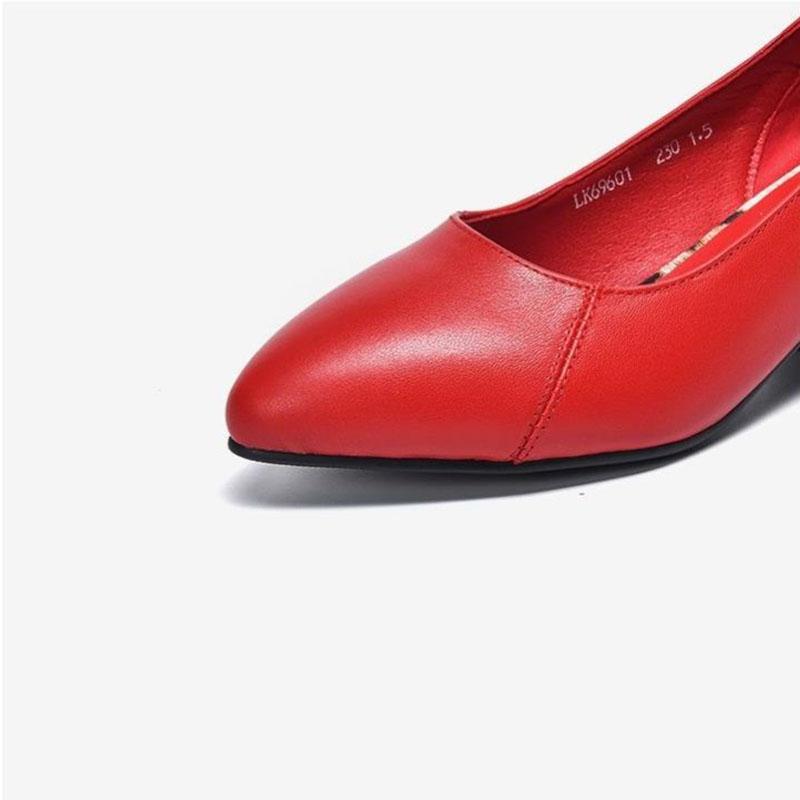 Soft Leather Shoes Women Spring Summer Work Low Heels Pointed Shoes Shallow Mouth Shoes Ladies Thick with Work Shoes