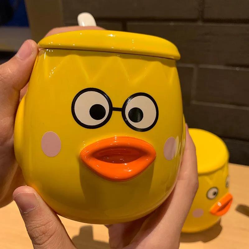 Creative Three-dimensional Mug with Lid Cute Pet Little Yellow Duck Ceramic Cup Male and Female Student Breakfast Cup Milk Cup Oatmeal Cup