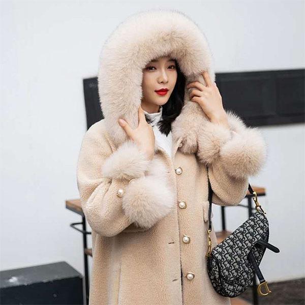 Winter High-end Imitation Fur Coat Women's Slim Thicker Loose  Cotton Top Particle Sheep Shearing Women's Hooded Fox Fur  Coat