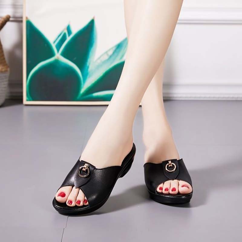 Summer Fish Mouth Soft Leather Women's Slippers Slope with Mother's Flat Shoes Flip-flop Non-slip All-match Casual Women's Sandals