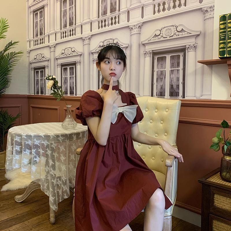 Women's Summer French Elegant Retro Square Neck Bubble Sleeve Sweet High Waist Mid Length Dress