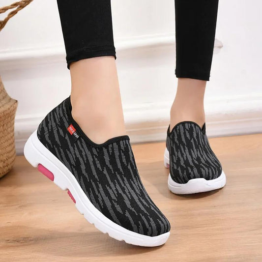 Spring and Autumn Slip on Flat Walking Shoes Women's Shallow Mouth Casual Sneakers Breathable Non-slip Soft Bottom Sports Shoes Driving Shoes