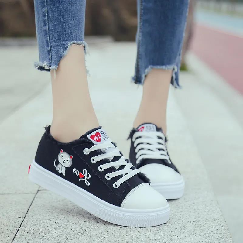 Women's Spring and Summer Canvas Shoes, Female Students' Casual Shoes, Flat Bottom Shoes, Breathable White Shoes