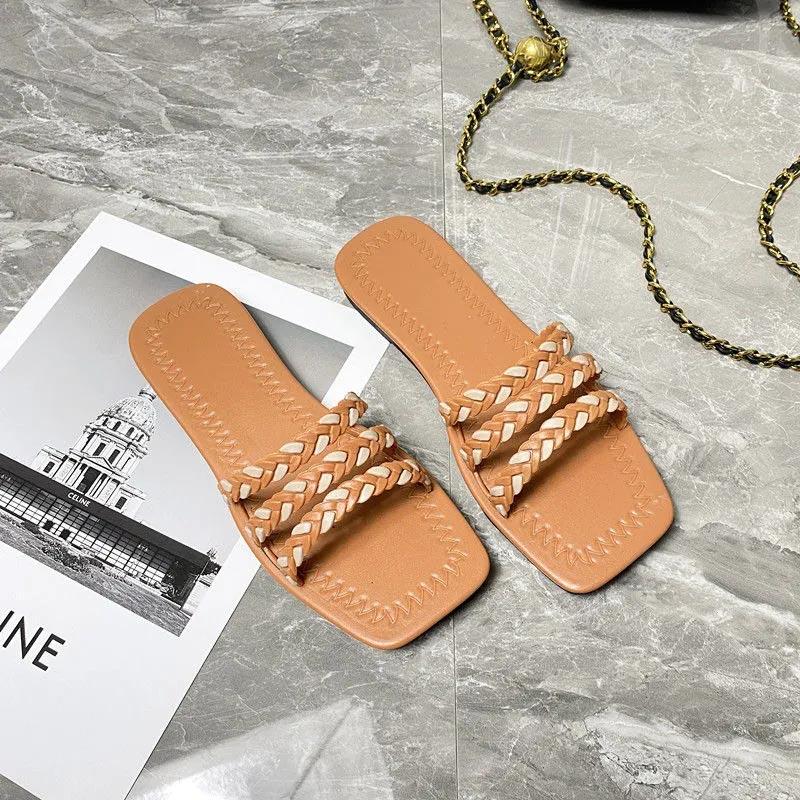 Slippers Women's Summer Outdoor Wear Fashion Beach Shoes Flower Sandals and Slippers Non-slip Flat Bottom All-match