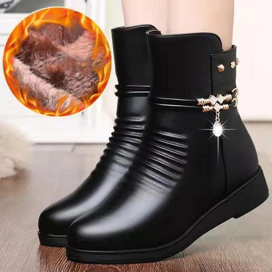 Women's Boots Autumn Winter Cotton Boots Soft Soled Short Boots Plus Velvet Flat Bottom Women's Leather Shoes Warm Middle-aged Elderly Women's Shoes