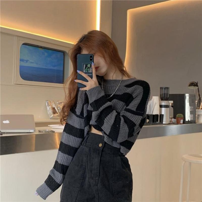 Fashion Cropped Sweater Sexy Tops Women Black White Striped Loose Pullover Knitted Sweater Women Korean Fashion Jumper Girl Streetwear Hip Hop