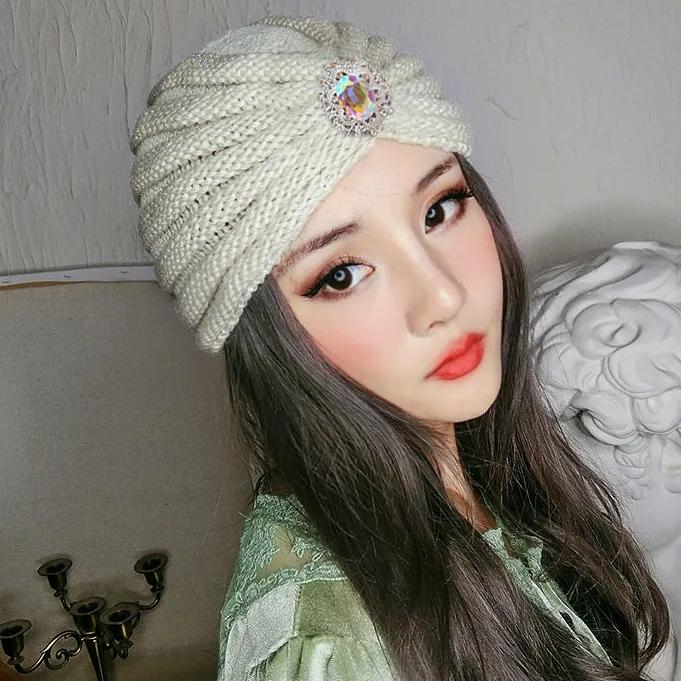 Women's Knitted Cap Bohemian Rhinestone Pullover Hat Autumn Winter Simple Versatile Warm Retro Crochet Hat