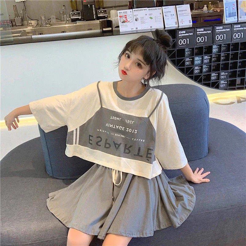 Women Summer T-shirt Skirt Suit Vintage Short Sleeve Letter Printed T-shirt Slim Pleated Short Skirt Two Pieces Set