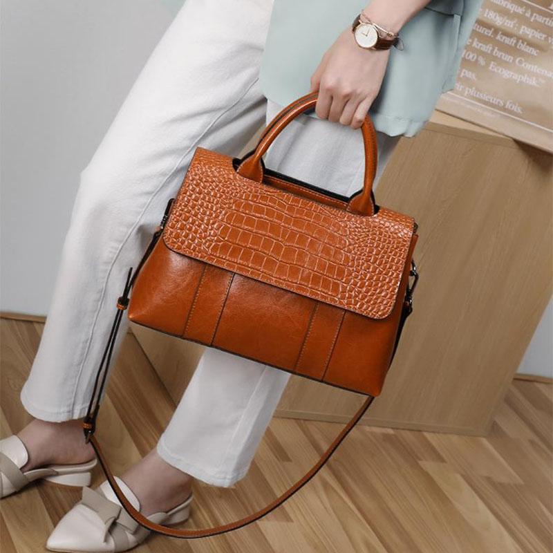 Women Luxury Top-Handle Bags PU Leather Handbags Large Capacity Personality European Style Crossbody Bag