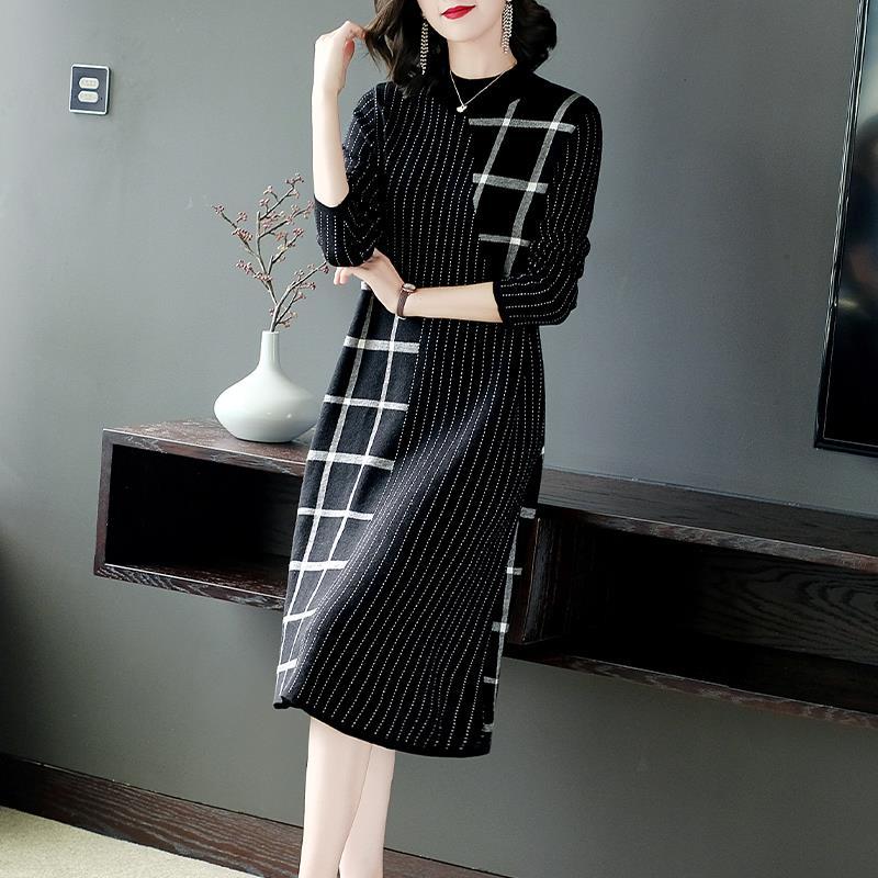 Dress Mid-length Autumn and Winter Knitted Long-sleeved High-end Bottom Stitching Skirt with Coat