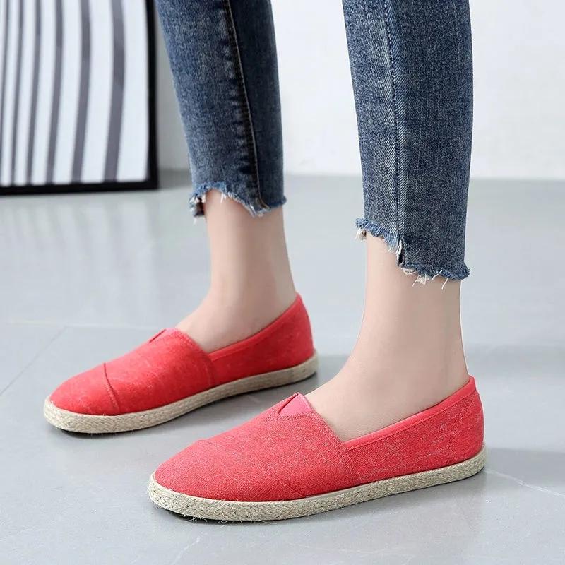 Spring and Autumn Flat Canvas Shoes Women's Slip on Breathable Non-slip Soft Sneakers Pregnant Lady Flat Heel Driving Shoes