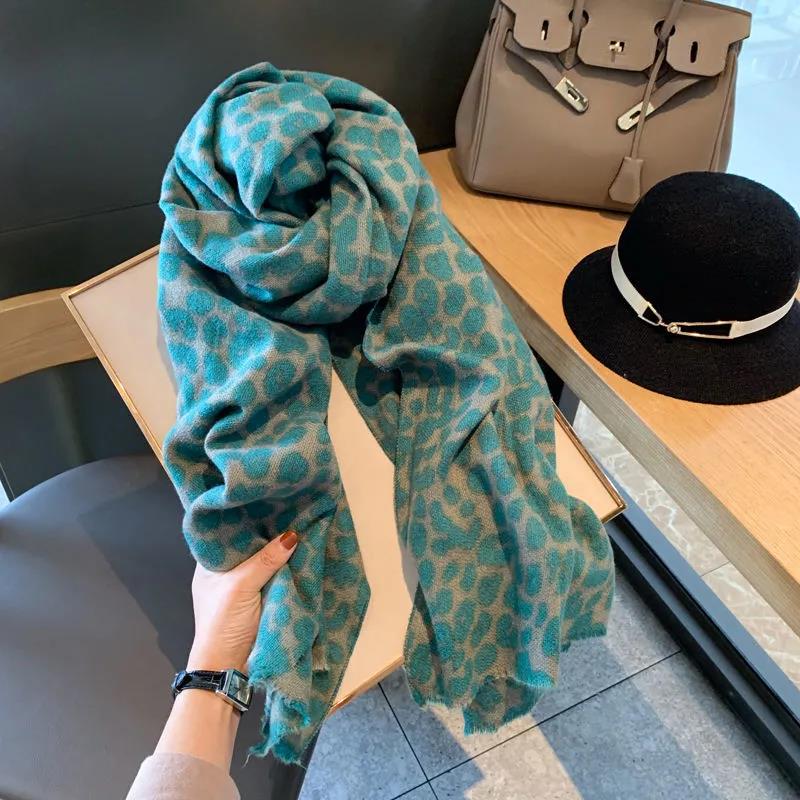 Korean Version of Green Leopard Scarf Winter Long Thick Warm Scarf Shawl for Women