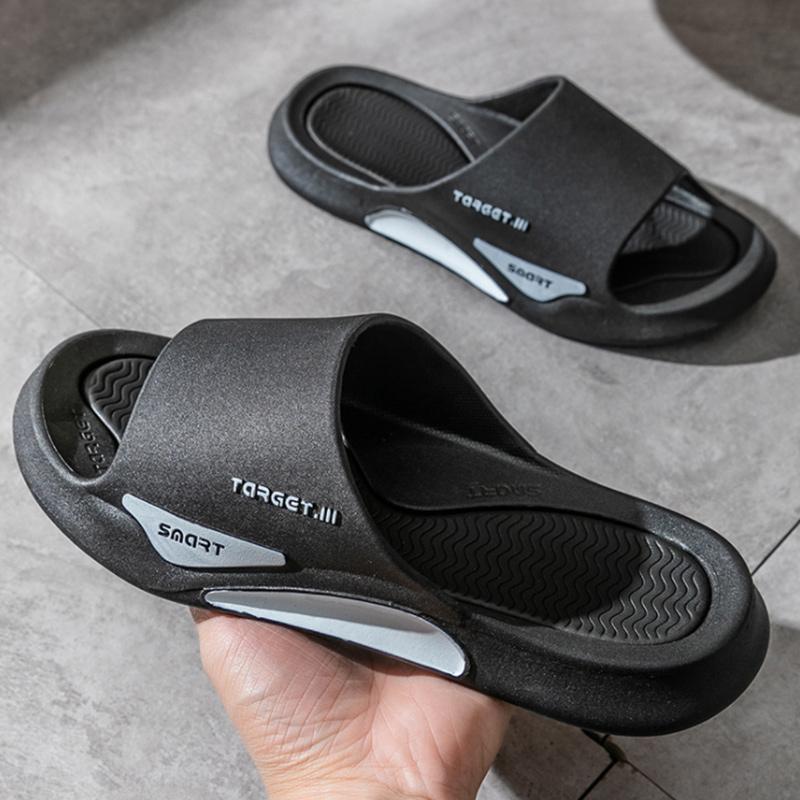 Men's Slippers Summer Outdoor Wear Student Sandals and Slippers Men's Trend Fashion Home with Flip Flops