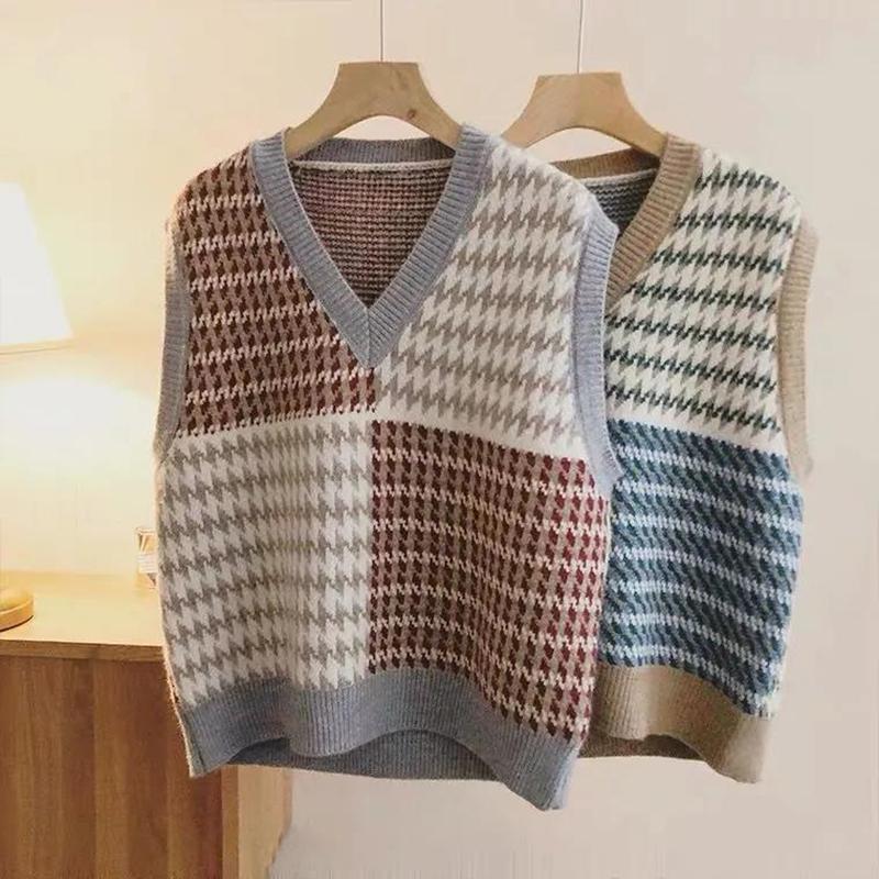 Retro Plaid Sweater Vest Loose Outer Wear V-neck Contrast Color Knitted Vest Thin Section Sleeveless Pullover Sweater Top British Style Casual Style