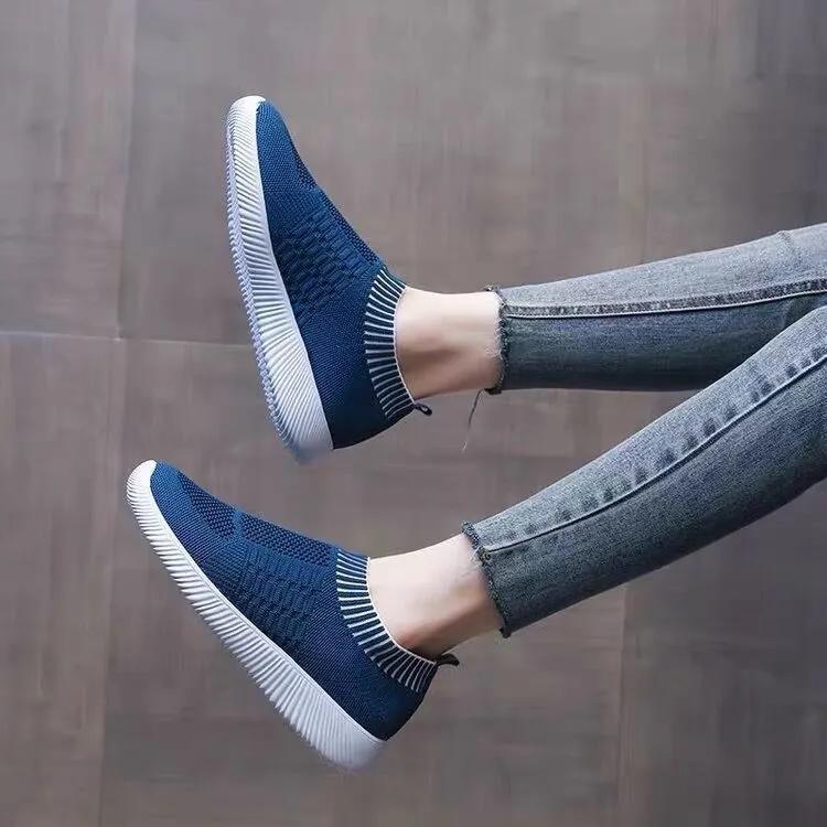 Flying Woven Flat Shoes Women's Spring Youth All-match Slip on Sneakers Hollow Breathable Surface Running Casual Sports Shoes