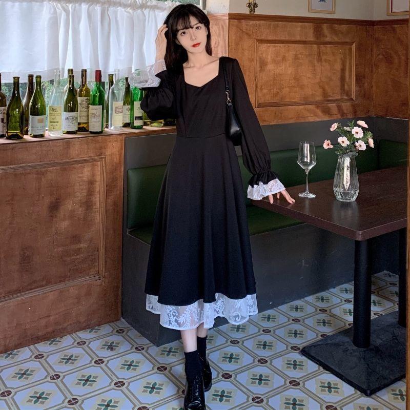 Women's Spring and Autumn Large Size Long Sleeve Vintage Elegant Black Stitching Lace Long Party Dress