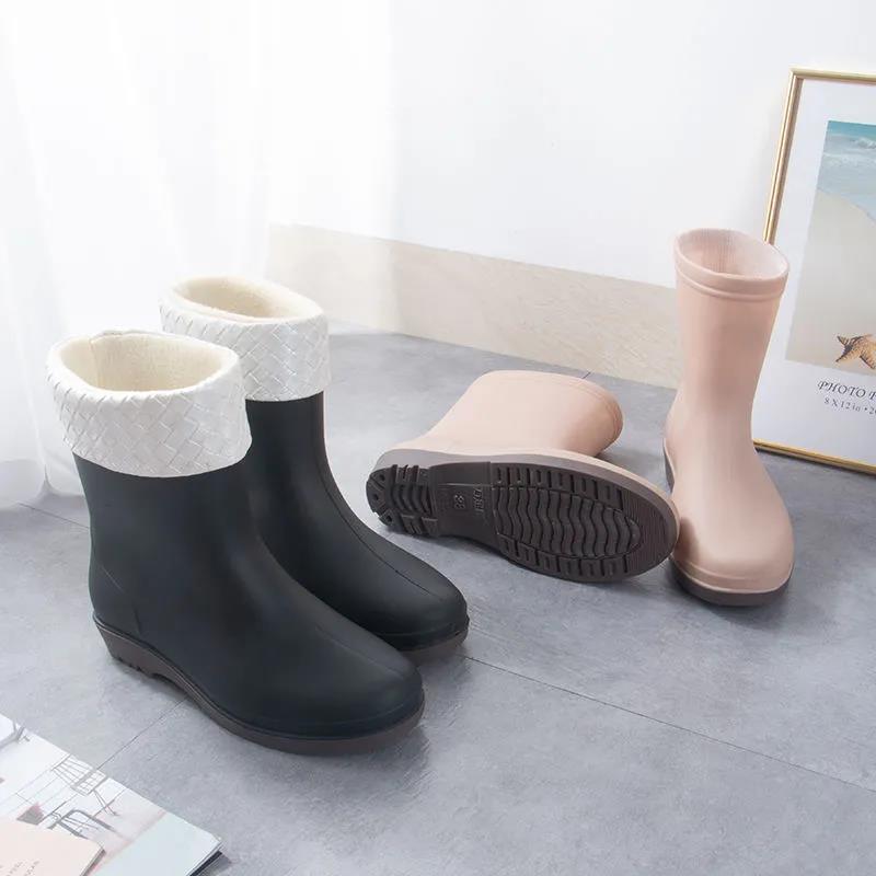 Female Autumn and Winter Rain Boots Adult Mid-tube Rain Boots   Rubber Shoes Non-slip Plus Velvet Cotton Warm Waterproof Shoes