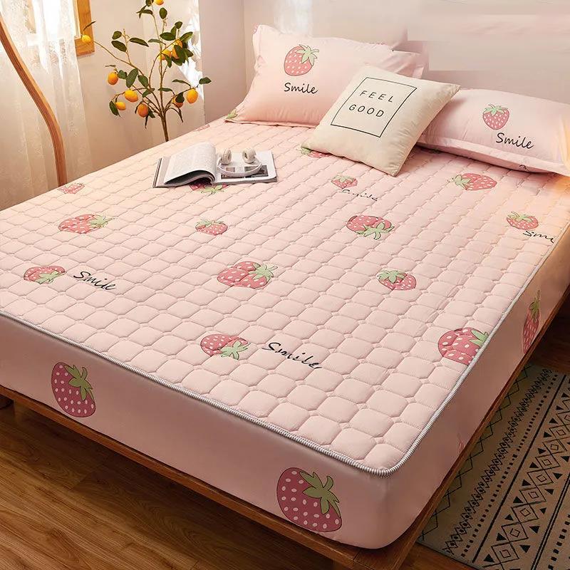 Waterproof Quilted Mattress Cover One-piece Elastic Breathable Bedspread Cover Mattress Protection Cover Non-slip Dust Cover