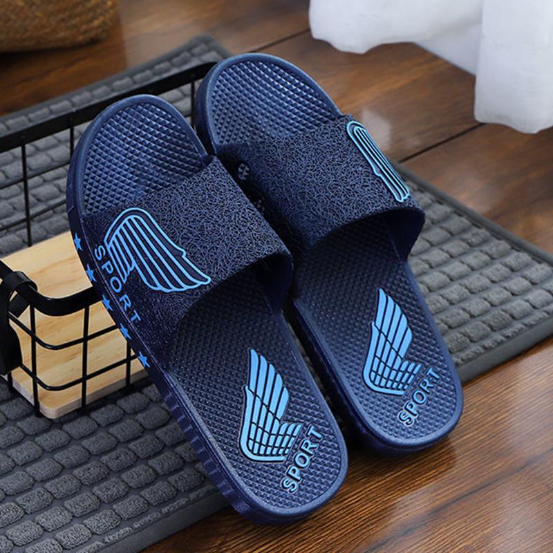 Slippers Men's Summer Indoor Home Sandals and Slippers Men's Outdoor Slippers Men's and Women's Home Bathroom Bath Slippers