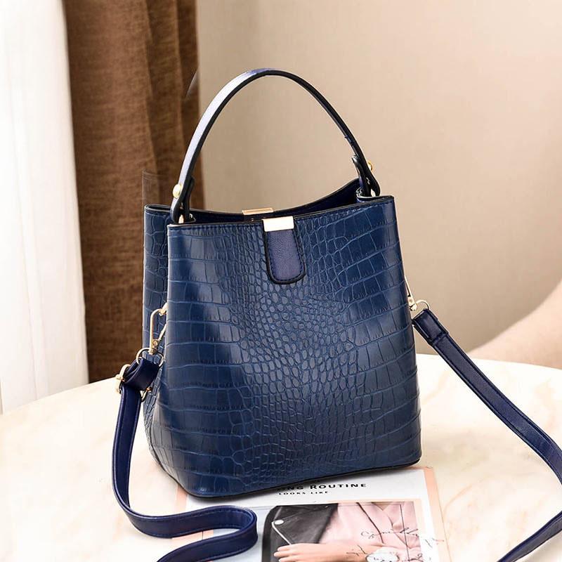 Crossbody Bag Women Crocodile Pattern Leather Anti-theft Zipper Large Capacity Bucket Shoulder Bag