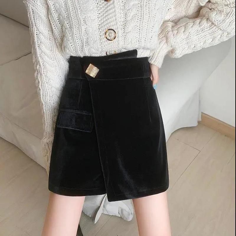 Autumn and Winter Gold Velvet Skirt Loose Wild Trend Wide-leg Ins Harajuku Style Short Fashion Trend Black Culottes