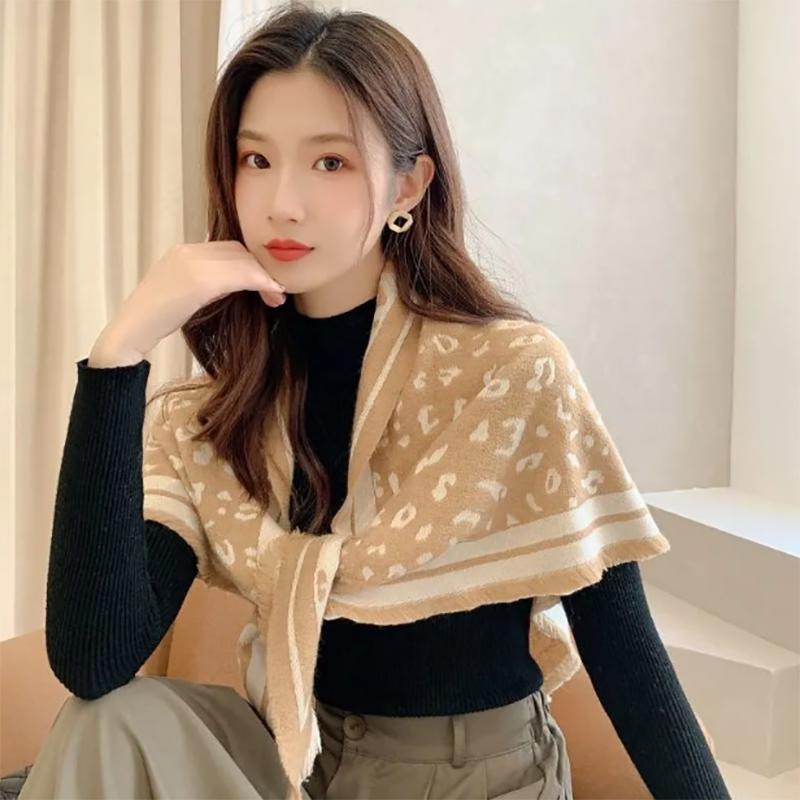 Shawl Knitted Imitation Cashmere Female Korean Version with Foreign Style Triangle Scarf Neck Guard False Collar