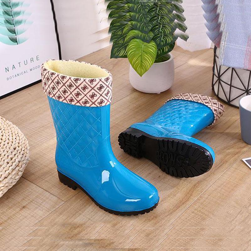 Rain Boots Ladies Mid-tube Warm Rain Boots Non-slip Water Shoes High-tube Rubber Shoes Adult Plus Cotton Boots Overshoes