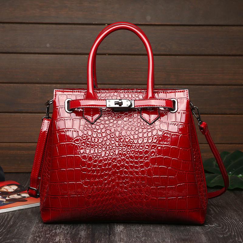 Crocodile Pattern Handbag Female Temperament Versatile Large-capacity Shoulder Bag European and American Fashion Trend Commuter Handbags