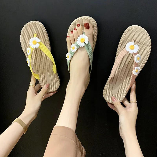 Flip-flops Female Summer Small Daisy Non-slip Beach Vacation Outer Wear Flip Flops Flip Flops Flat Bottom Light Ladies Sandals