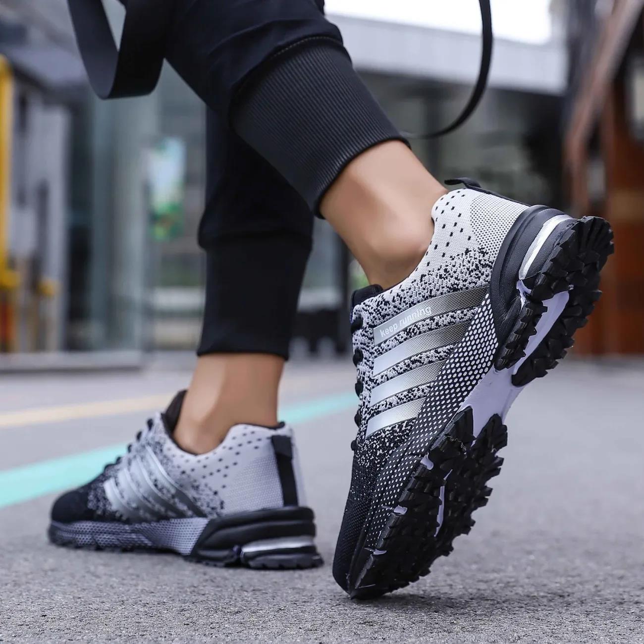 Men Large Size Running Shoes Breathable Outdoor Sports Shoes Lightweight Sneakers for Women Comfortable Athletic Training Footwear