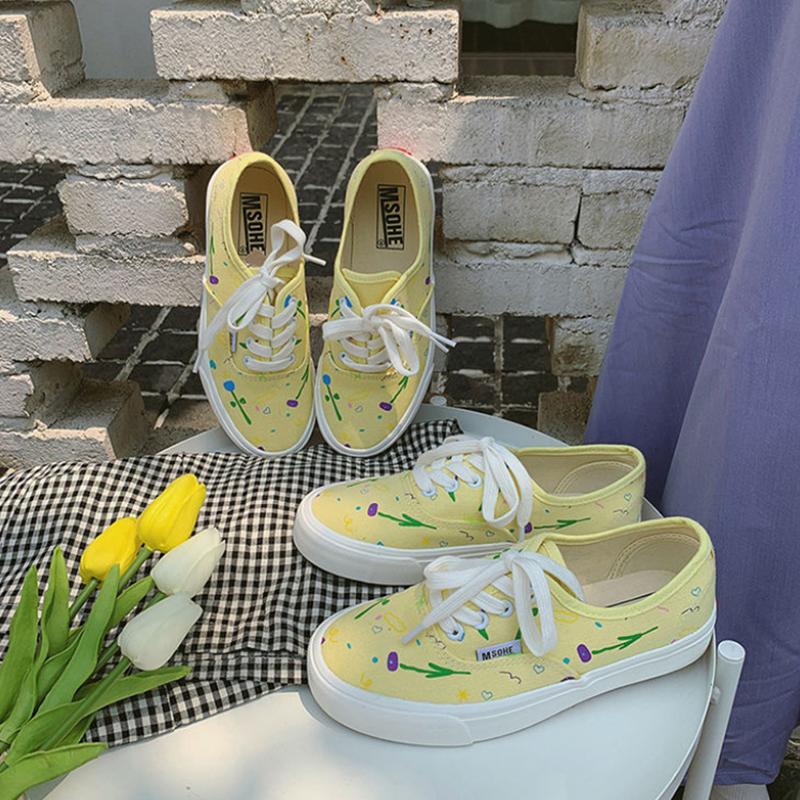 Graffiti Canvas Shoes Female Students All-match Board Shoes Korean Retro Hong Kong-flavored Shoes White Shoes