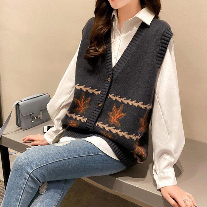 Spring and Autumn Fashion Knitted Vest Cardigan Loose and Versatile Tops Fashion Jacquard Women Sweater