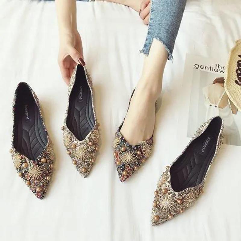 Korean Version of Retro Single Shoes Female Printed Cloth Pointed Toe Flat Shoes Rhinestone Rivet Scoop Shoes Shallow Mouth Soft Bottom Shoe All-match