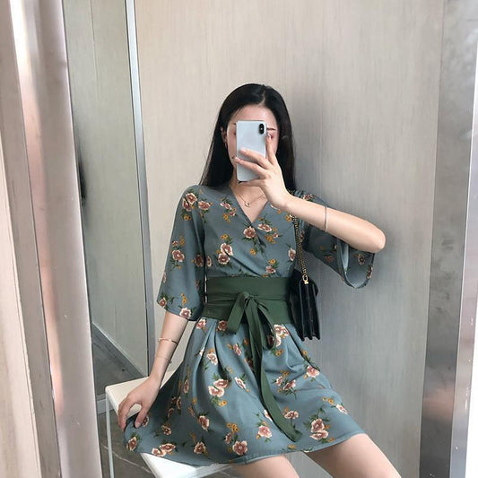 Women's Spring French Retro Elegant Stitching Slim High Waisted Platycodon Flower Dress