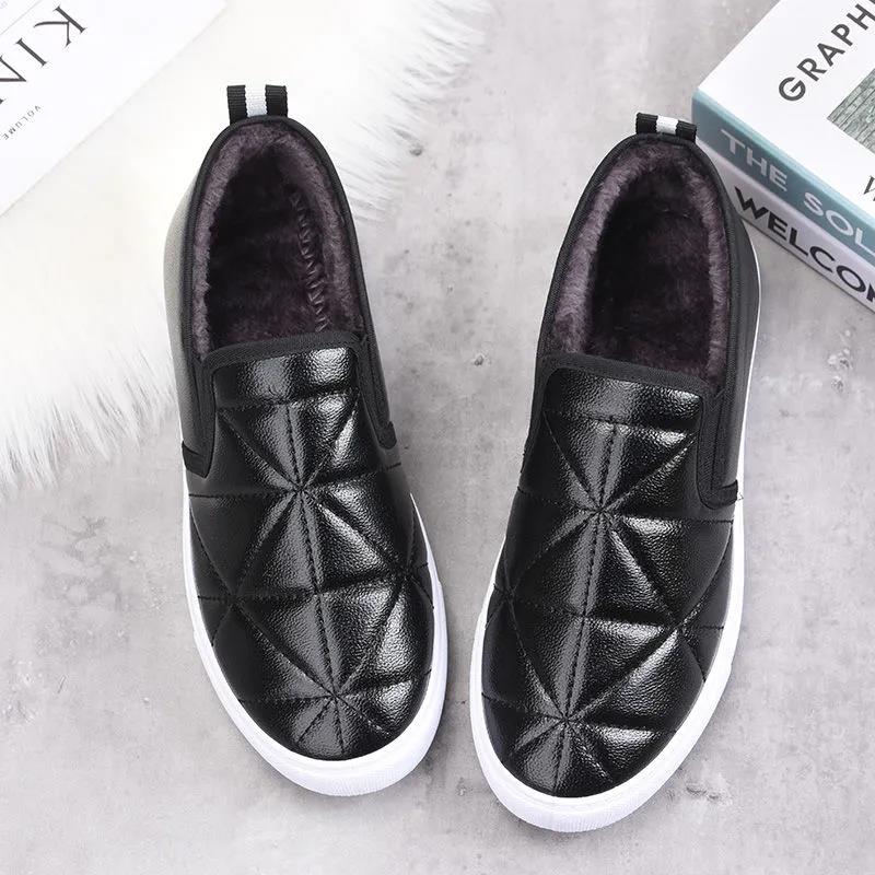 Female Winter Plush Thickened Flat Bottomed Cotton Shoes Women's Solid Color Leather Waterproof Casual Shoes