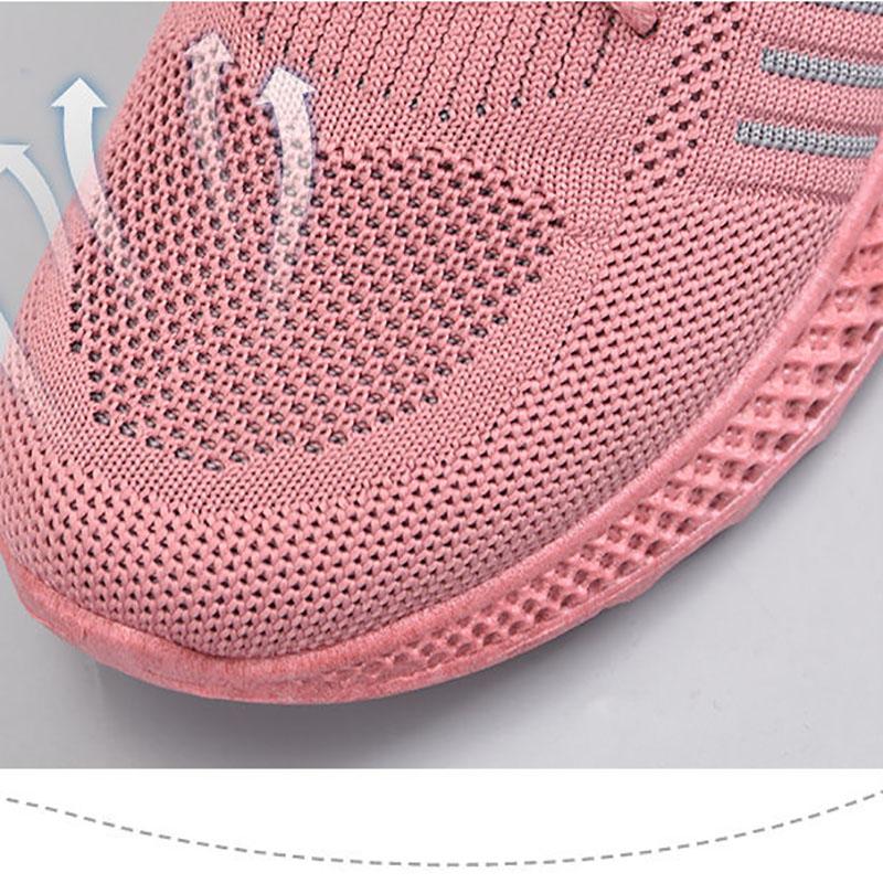 Old Beijing Cloth Shoes Women's Fashion Soft-soled Comfortable Mother Shoes Non-slip Lightweight Single Shoes Middle-aged and Elderly Sports Shoes