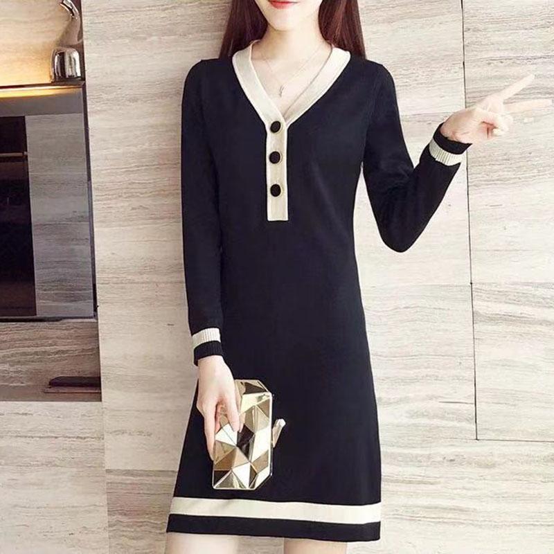 Autumn and Winter Plus Size V-neck Dress Long Sleeve Slim Knit Bottoming Shirt Fashion Simple Button Sweater Skirt