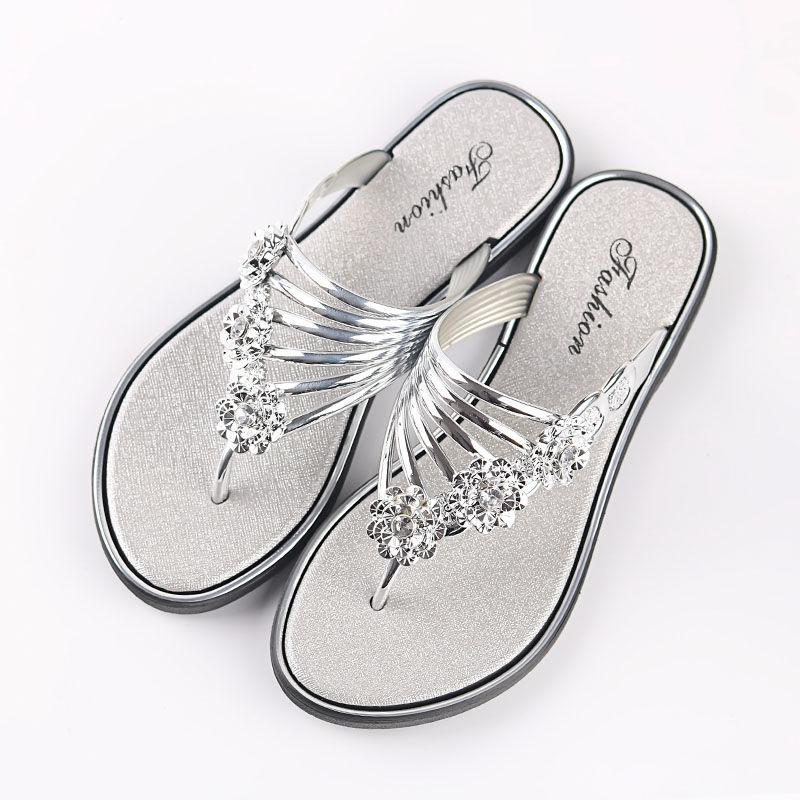 Flat-bottomed Flip Flops Beach Shoes Can Be Worn Indoors and Outdoors Flat-bottomed Non-slip Ladies Sandals and Slippers Female Summer Slippers