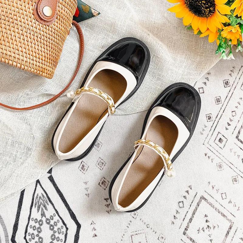 Loafer Shoes Hepburn Style Leather Shoes Women French Retro Mary Jane Shoes Temperament Single Shoes Women's Buckle Leather Shoes