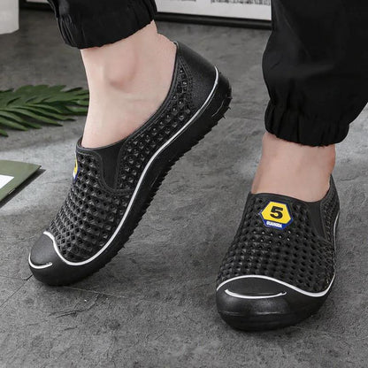 Men Summer Shoes Anti-slip Solid Color Flat Beach Shoes Soft Sole Flat Casual Baotou Cool Shoes