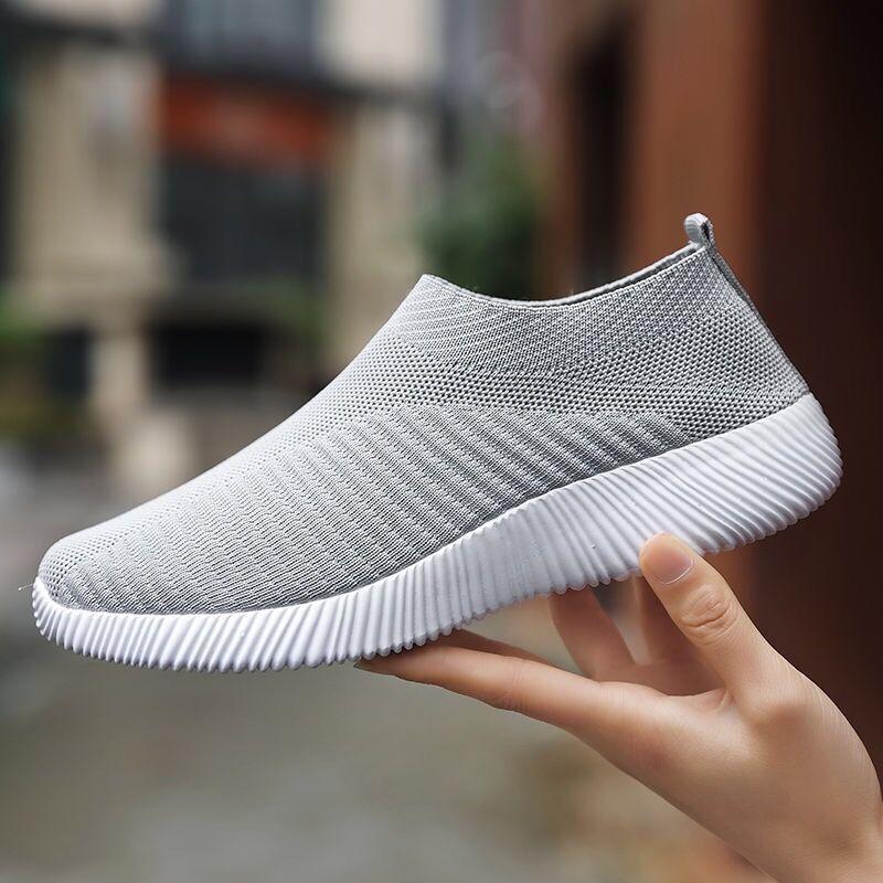 Women's and Men's Shoes High Quality Female Sneakers Non Slip Flats Shoes Male Loafers Plus Size Solid Color Walking Shoes