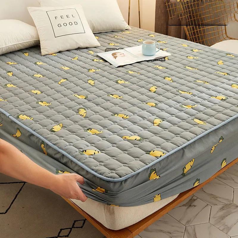 Waterproof Quilted Mattress Cover One-piece Elastic Breathable Bedspread Cover Mattress Protection Cover Non-slip Dust Cover