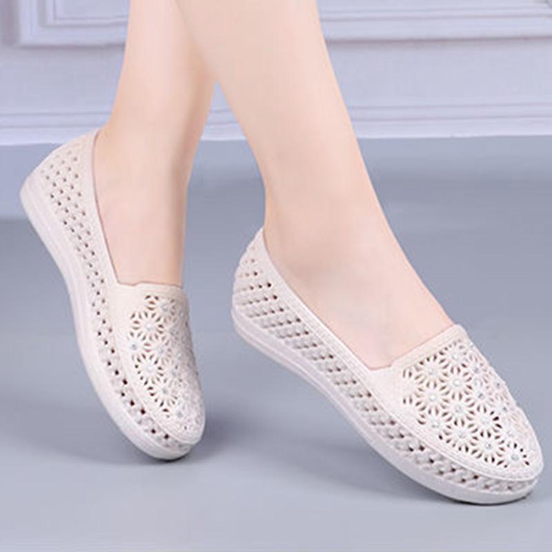 Summer Women's Sandals Hole Shoes Women's Beach Shoes Travel Non-slip Leaking Women's Sandals Drifting Shoes Work Shoes