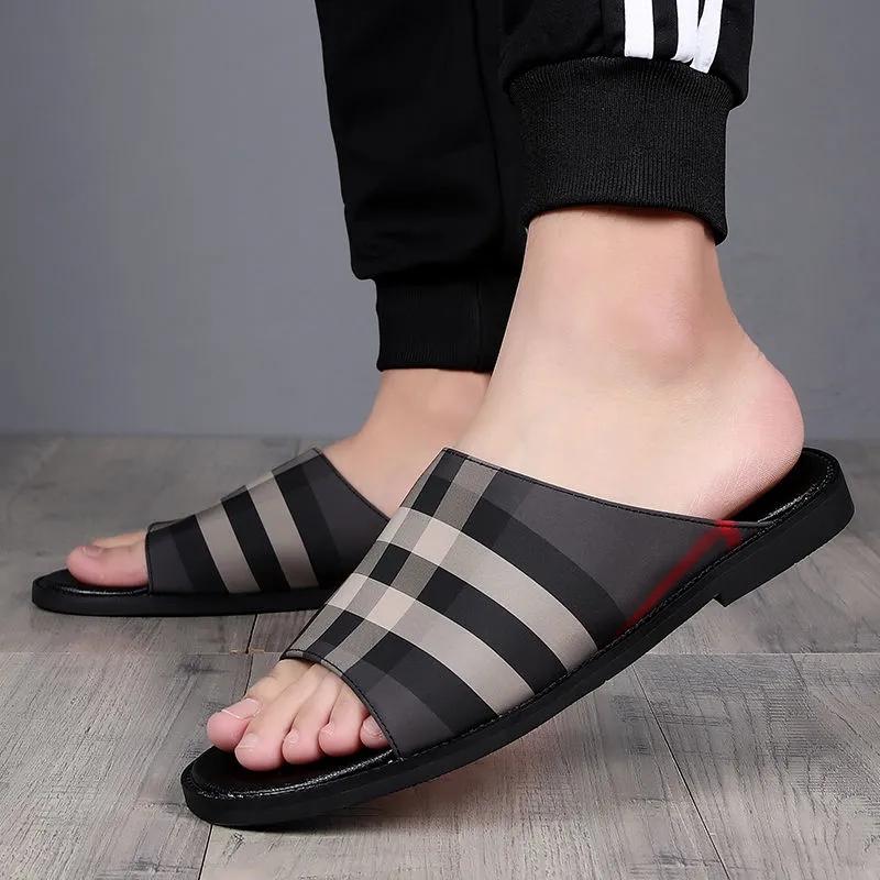 Men Can Wear Slippers Summer One-word Sandals and Slippers Leather Sandals Non-slip Beach Shoes Leisure Walking Shoes