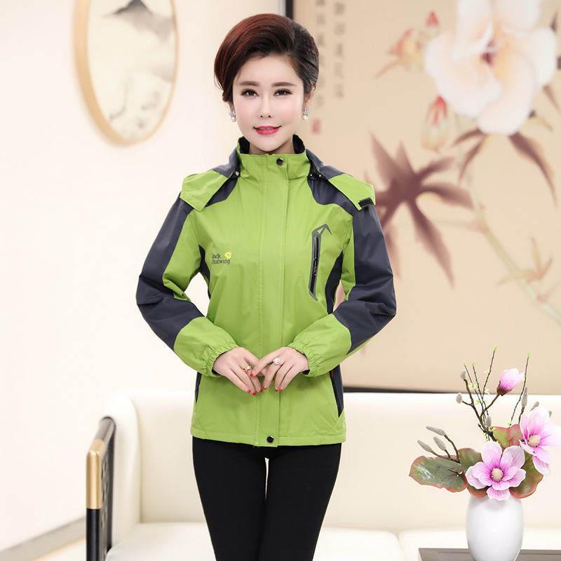 Spring and Autumn Thin Jacket Jacket Women Outdoor Sportswear Middle-aged Women's Overalls Loose Leisure Travel Windbreaker