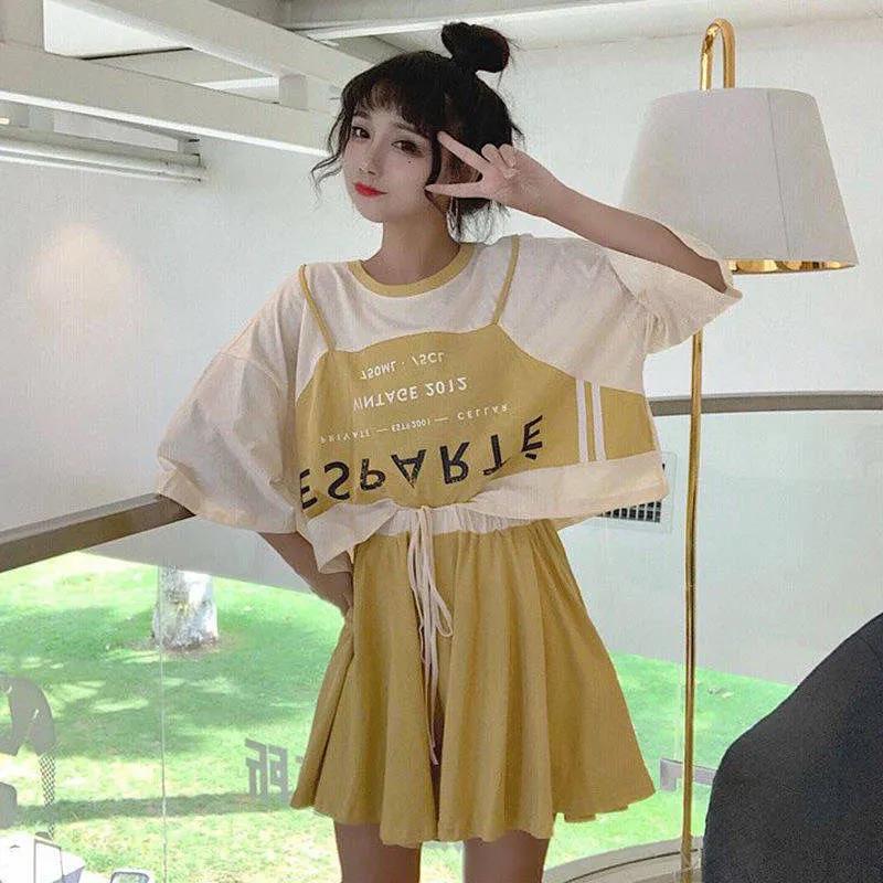 Women Summer T-shirt Skirt Suit Vintage Short Sleeve Letter Printed T-shirt Slim Pleated Short Skirt Two Pieces Set